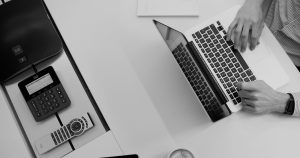 AIで海外案件を獲得する方法｜Upwork・Fiverr向け提案文とサービス設計のアイキャッチ